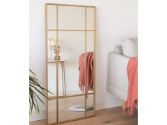 מראה ריצפתית בעיצוב חלונות מסגרת זהב